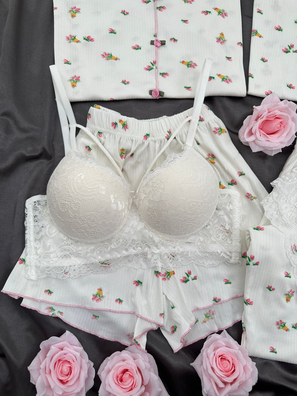 Tulip Bouquet Patterned 6-Piece Oslo Pajama Set
